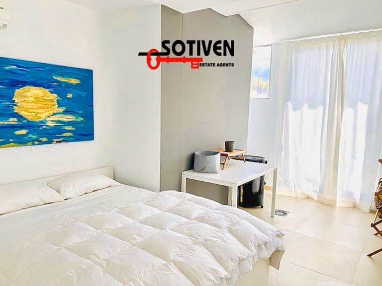 Villa for Sale in Adeje, Sta.cruz Tener. 14
