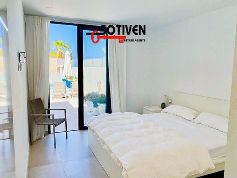 Villa for Sale in Adeje, Sta.cruz Tener. 15