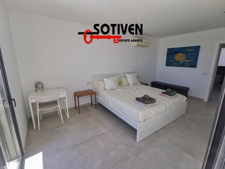 Villa for Sale in Adeje, Sta.cruz Tener. 20
