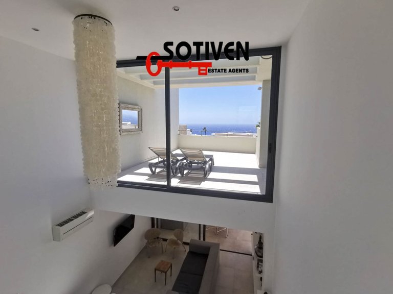 Villa for Sale in Adeje, Sta.cruz Tener. 26
