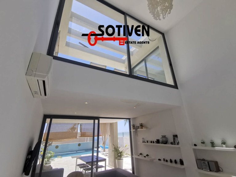 Villa for Sale in Adeje, Sta.cruz Tener. 30