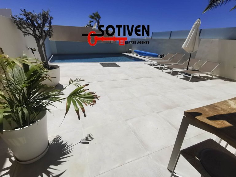 Villa for Sale in Adeje, Sta.cruz Tener. 38