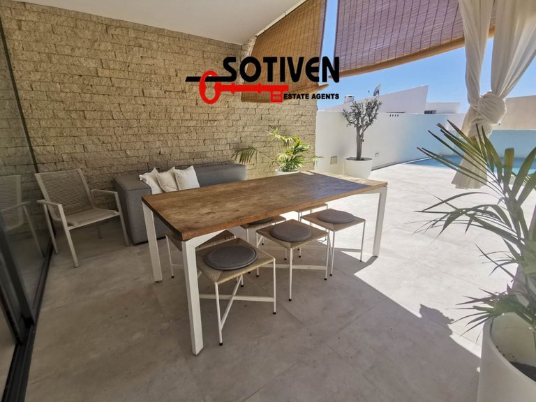 Villa for Sale in Adeje, Sta.cruz Tener. 43