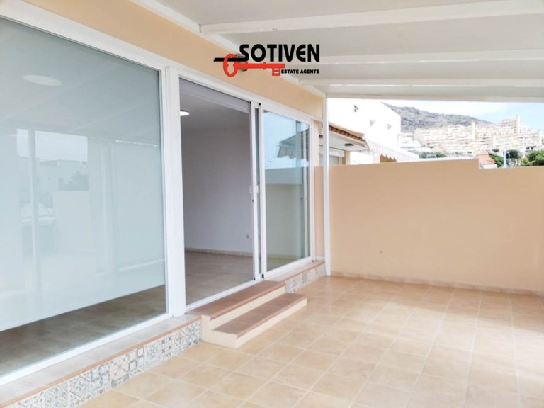 Villa for Rent in Adeje, Sta.cruz Tener. 19