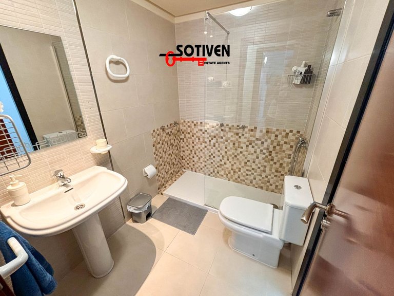 Apartment for Sale in Adeje, Sta.cruz Tener. 18