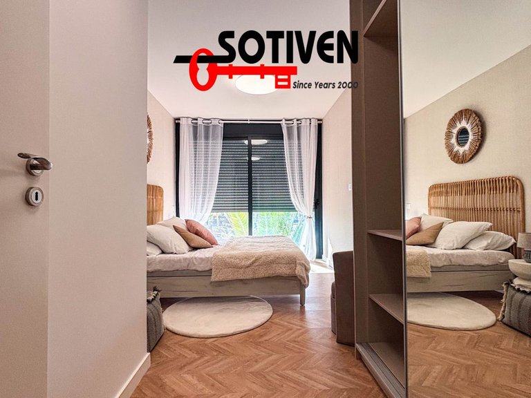 Town House for Sale in Guía De Isora, Sta.cruz Tener. 27