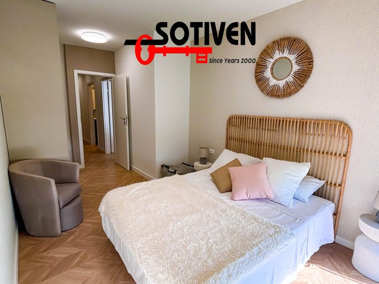 Town House for Sale in Guía De Isora, Sta.cruz Tener. 28