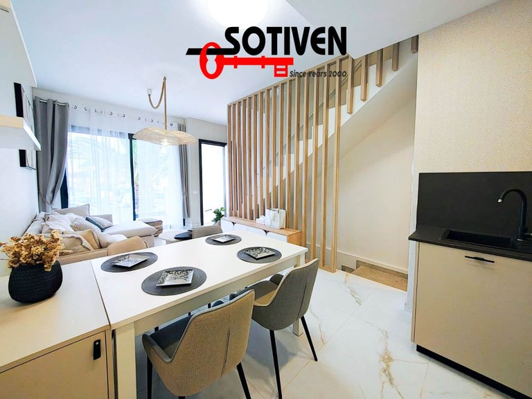 Town House for Sale in Guía De Isora, Sta.cruz Tener. 12