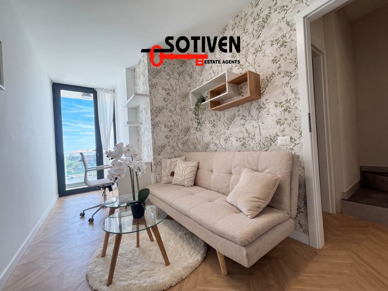 Town House for Sale in Guía De Isora, Sta.cruz Tener. 21