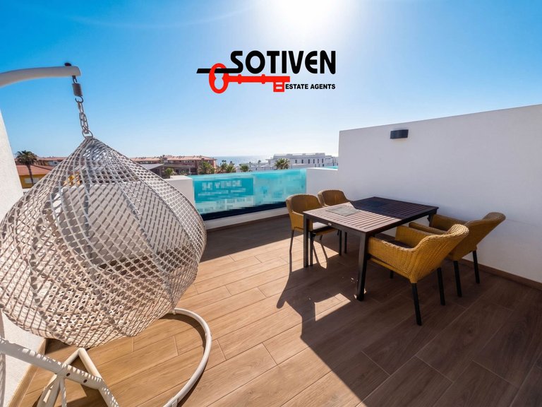 Town House for Sale in Guía De Isora, Sta.cruz Tener. 1