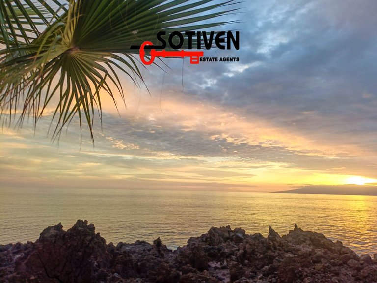 Town House for Sale in Guía De Isora, Sta.cruz Tener. 37