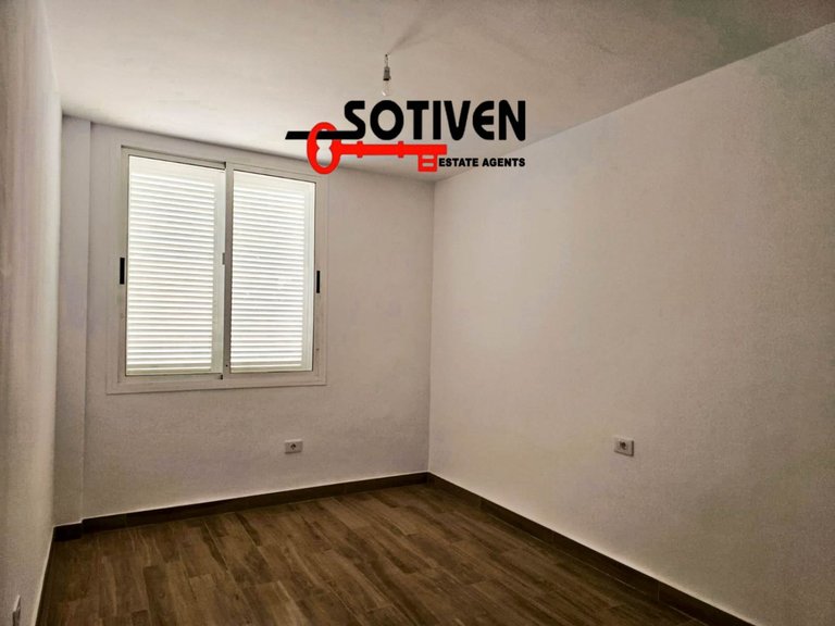 Villa for Sale in Arona, Sta.cruz Tener. 24