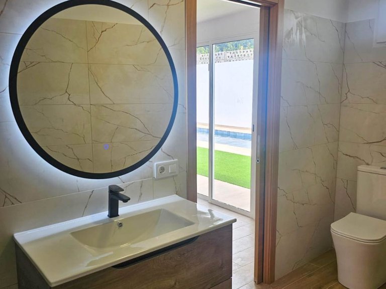 Villa for Sale in Arona, Sta.cruz Tener. 39