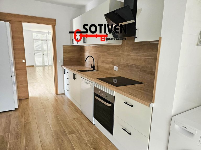 Villa for Sale in Arona, Sta.cruz Tener. 21