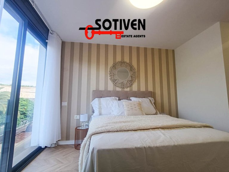 Town House for Sale in Guía De Isora, Sta.cruz Tener. 15