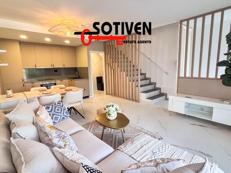 Town House for Sale in Guía De Isora, Sta.cruz Tener. 1