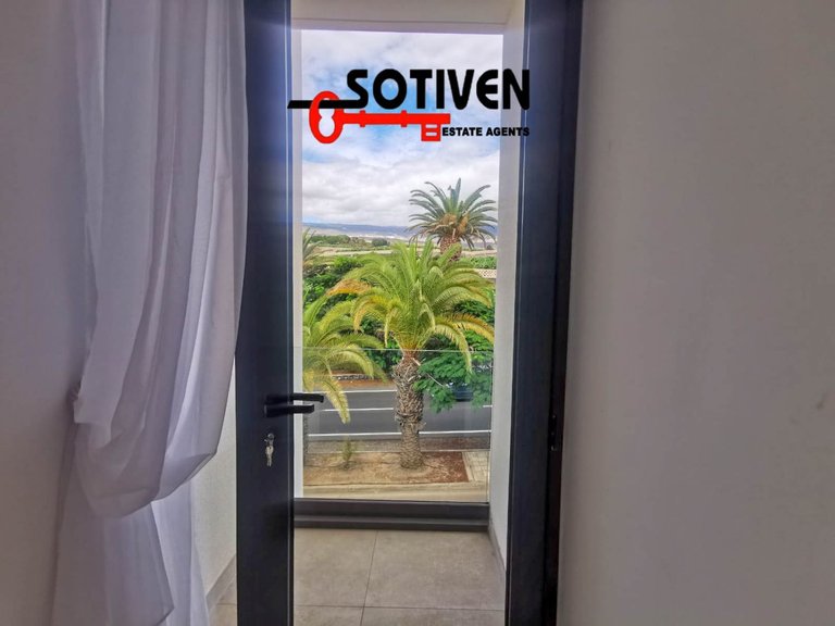 Town House for Sale in Guía De Isora, Sta.cruz Tener. 10