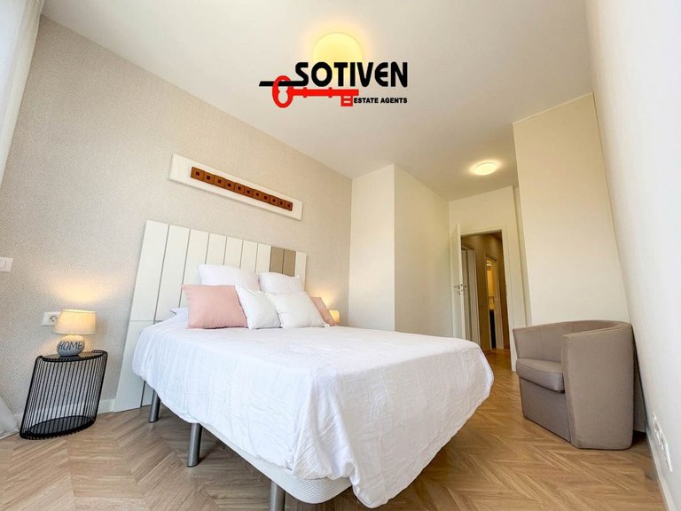 Town House for Sale in Guía De Isora, Sta.cruz Tener. 9