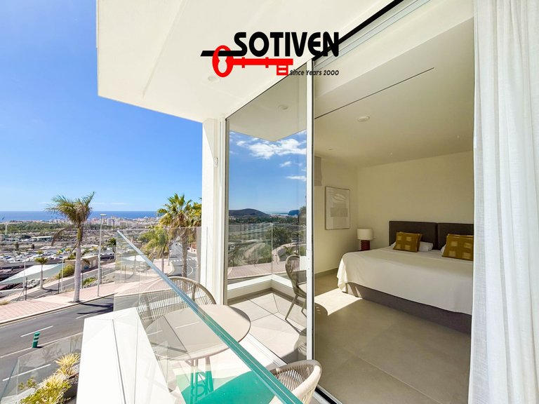 Villa for Sale in Adeje, Sta.cruz Tener. 49