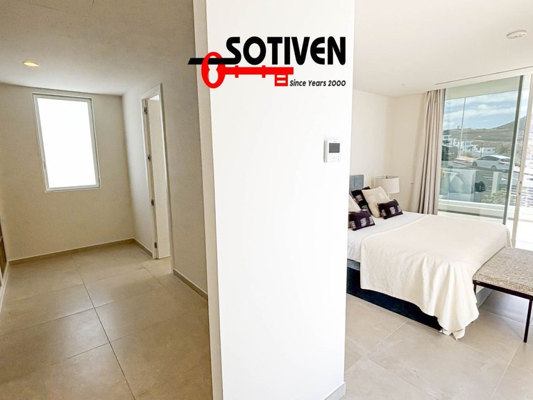 Villa for Sale in Adeje, Sta.cruz Tener. 40