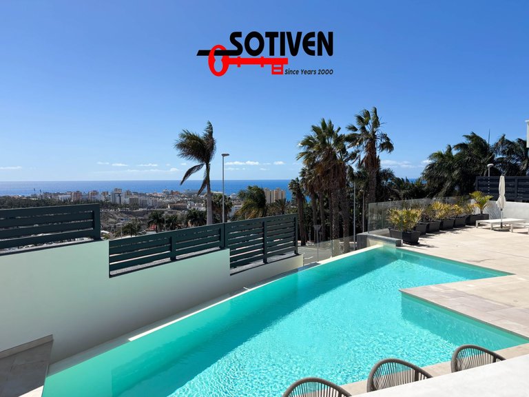 Villa for Sale in Adeje, Sta.cruz Tener. 7