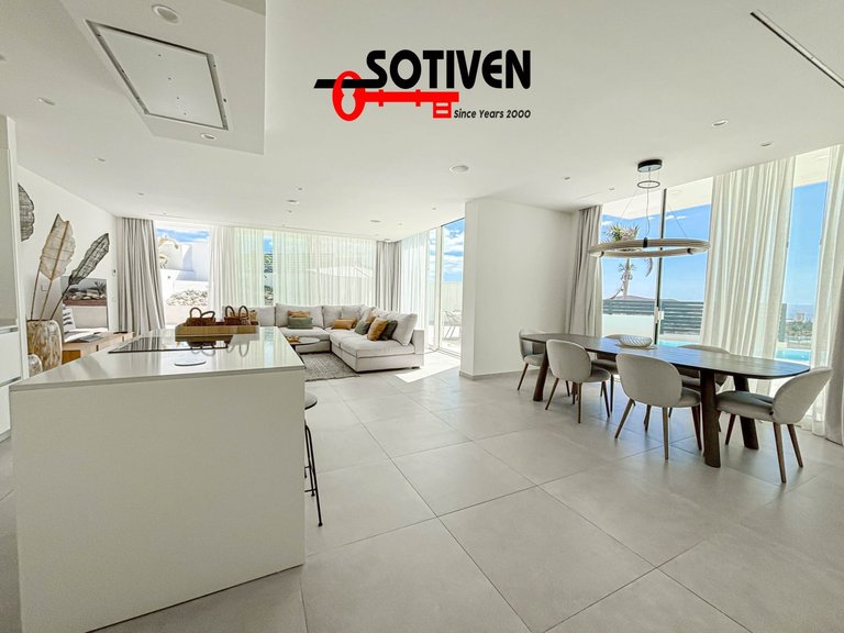 Villa for Sale in Adeje, Sta.cruz Tener. 23