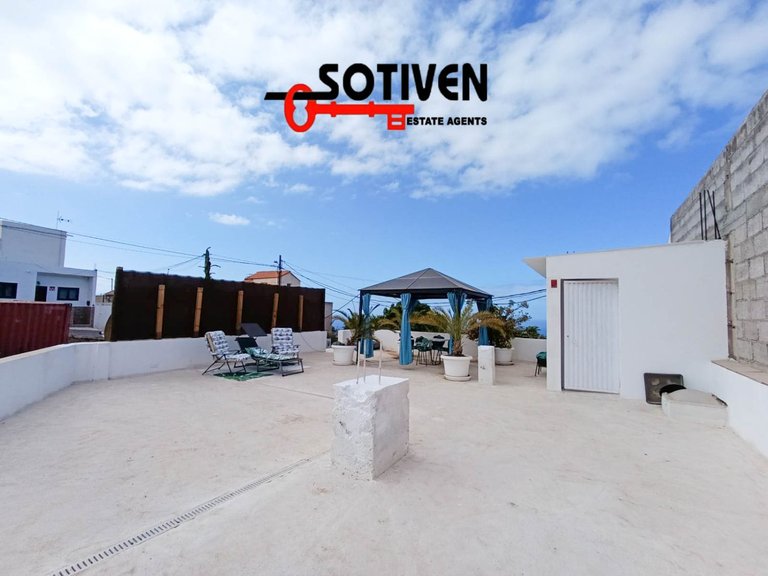 Town House for Sale in Adeje, Sta.cruz Tener. 20