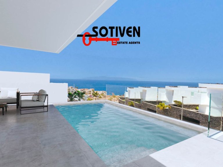 Villa for Sale in Adeje, Sta.cruz Tener. 1