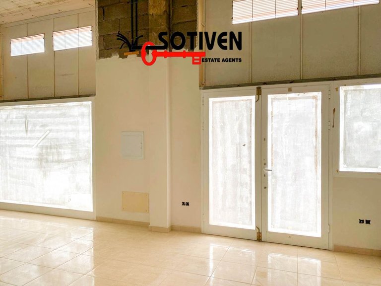 Commercial for Sale in Arona, Sta.cruz Tener. 4
