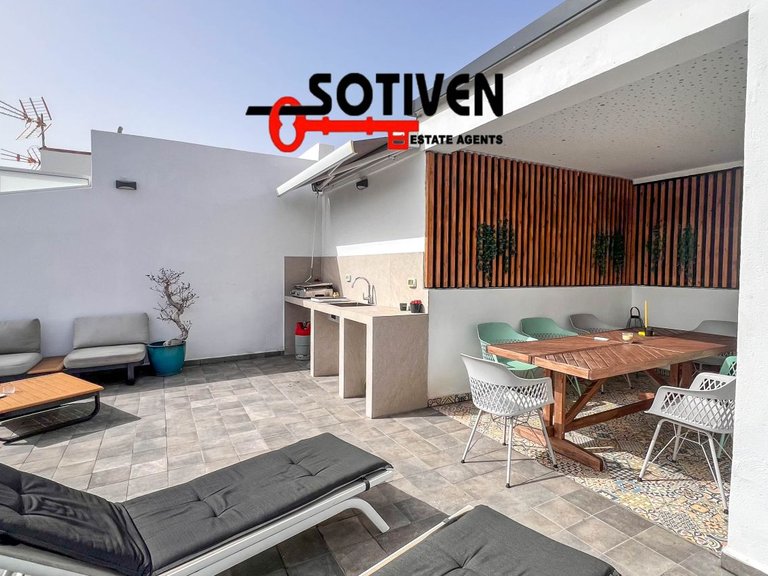 Town House for Sale in Guía De Isora, Sta.cruz Tener. 1