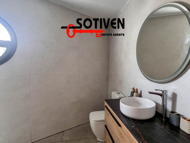 Town House for Sale in Guía De Isora, Sta.cruz Tener. 10
