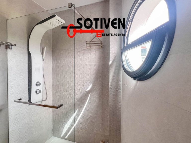 Town House for Sale in Guía De Isora, Sta.cruz Tener. 12