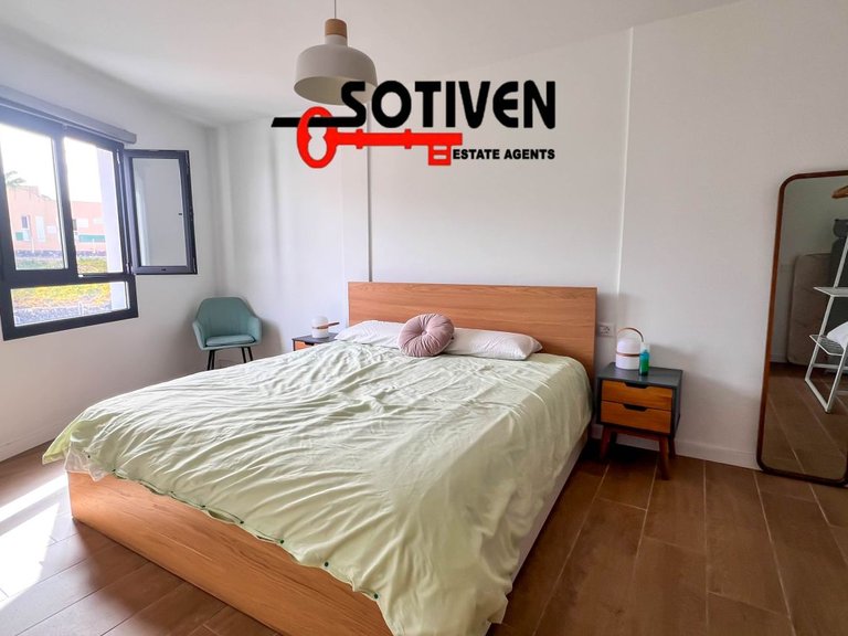 Town House for Sale in Guía De Isora, Sta.cruz Tener. 13