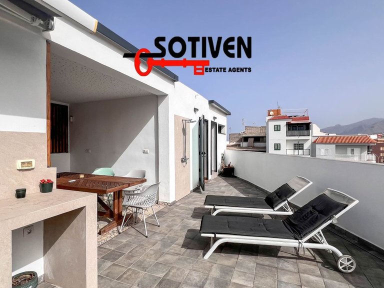 Town House for Sale in Guía De Isora, Sta.cruz Tener. 3