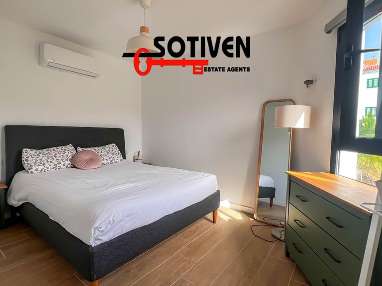 Town House for Sale in Guía De Isora, Sta.cruz Tener. 8