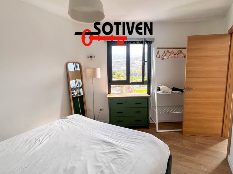 Town House for Sale in Guía De Isora, Sta.cruz Tener. 9