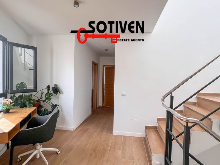 Town House for Sale in Guía De Isora, Sta.cruz Tener. 6