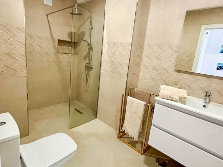 Apartment for Sale in Guía De Isora, Sta.cruz Tener. 12