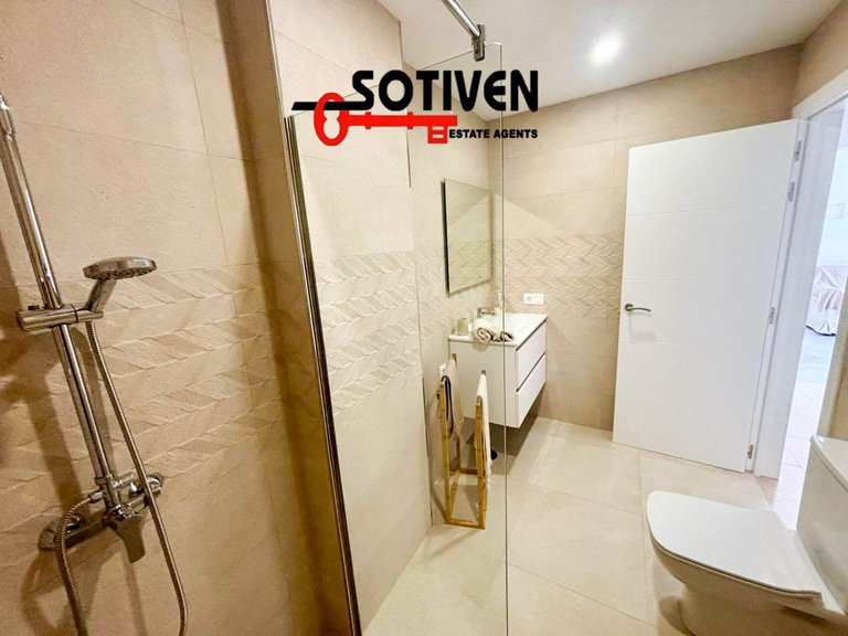 Apartment for Sale in Guía De Isora, Sta.cruz Tener. 13