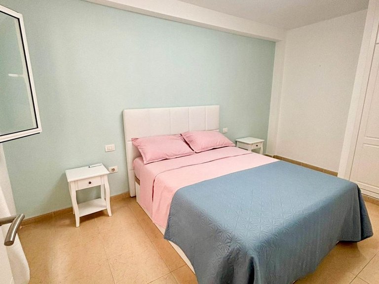 Apartment for Sale in Guía De Isora, Sta.cruz Tener. 9