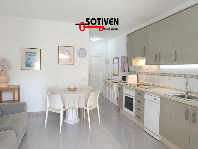 Apartment for Sale in Adeje, Sta.cruz Tener. 5