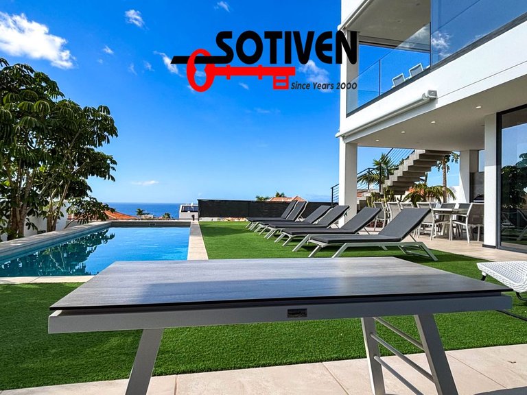Villa for Sale in Adeje, Sta.cruz Tener. 7