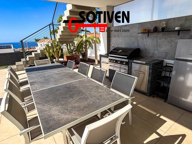 Villa for Sale in Adeje, Sta.cruz Tener. 11