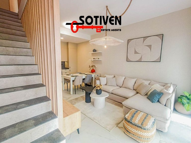 Town House for Sale in Guía De Isora, Sta.cruz Tener. 19