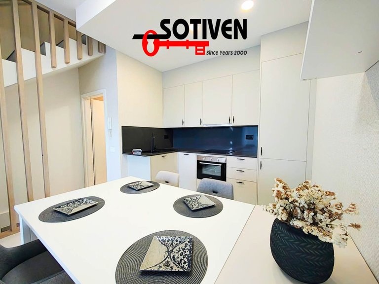 Town House for Sale in Guía De Isora, Sta.cruz Tener. 18