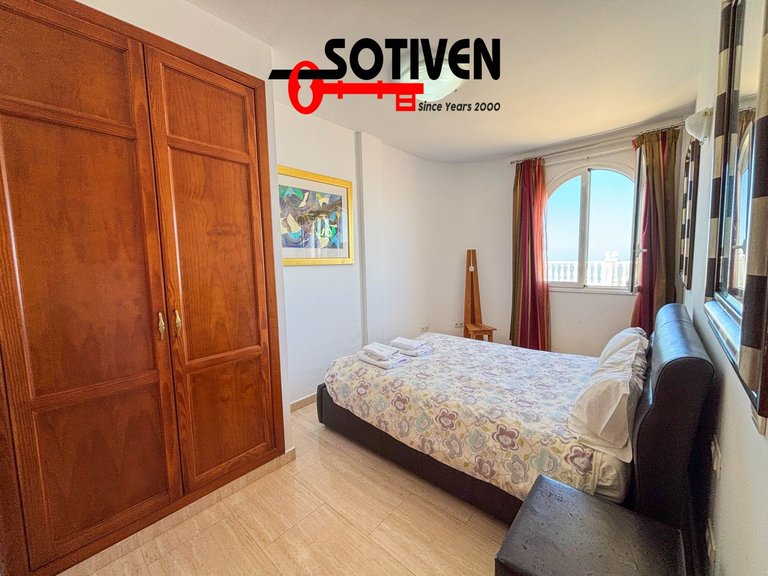 Villa for Sale in Adeje, Sta.cruz Tener. 35