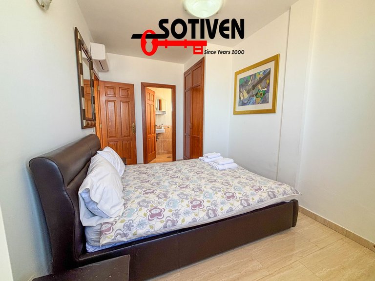 Villa for Sale in Adeje, Sta.cruz Tener. 36