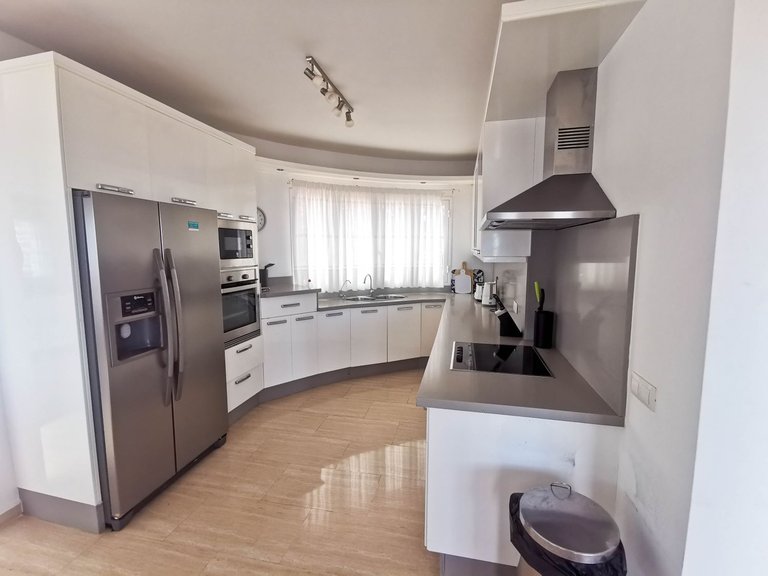 Villa for Sale in Adeje, Sta.cruz Tener. 12