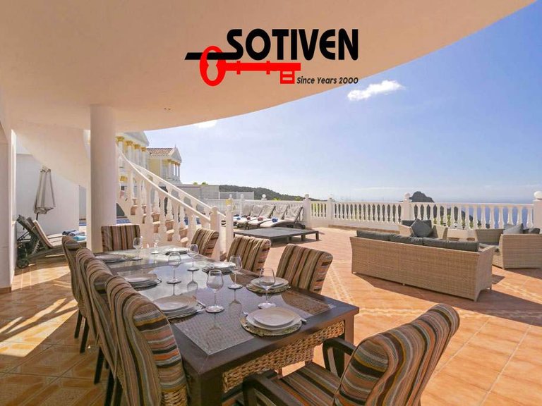 Villa for Sale in Adeje, Sta.cruz Tener. 7