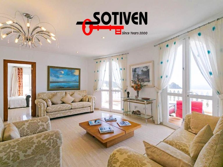 Villa for Sale in Adeje, Sta.cruz Tener. 20